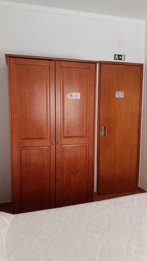 Alojamentos S.Jose Atouguia Da Baleia Exteriör bild