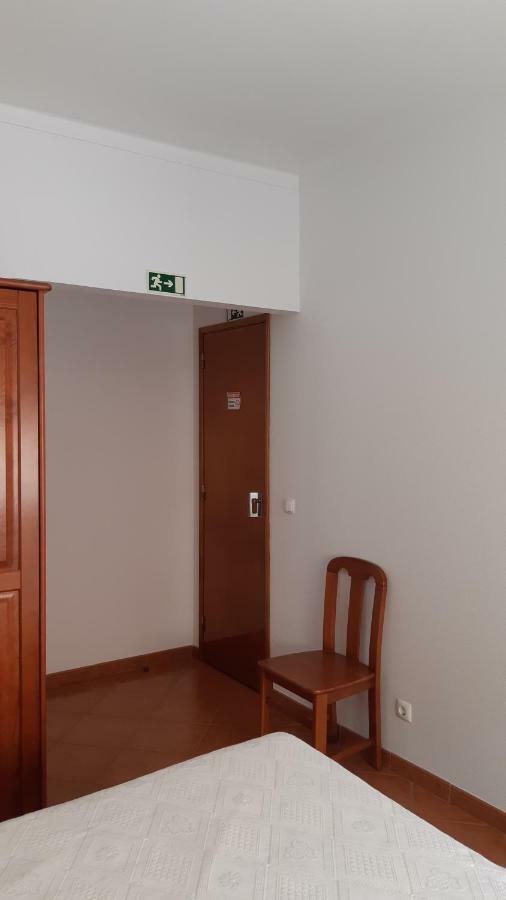 Alojamentos S.Jose Atouguia Da Baleia Exteriör bild